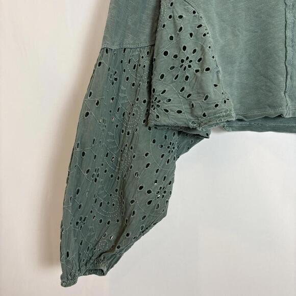 Anthro Pilcro Green Eyelet Batwing Boho Indie Crop Sweatshirt Size:M - Picture 4 of 7